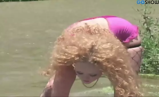 Double Penetration Watery Pleasures with Redhead Lover